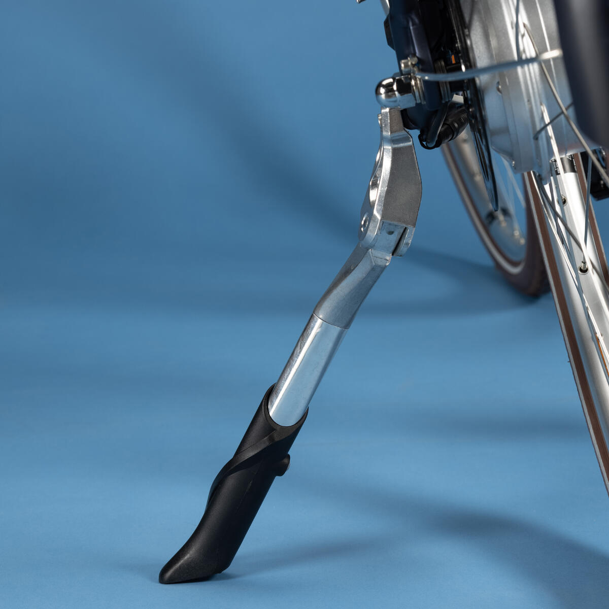 Vélo de ville électrique ELOPS 900 CADRE HAUT BLEU MARINE