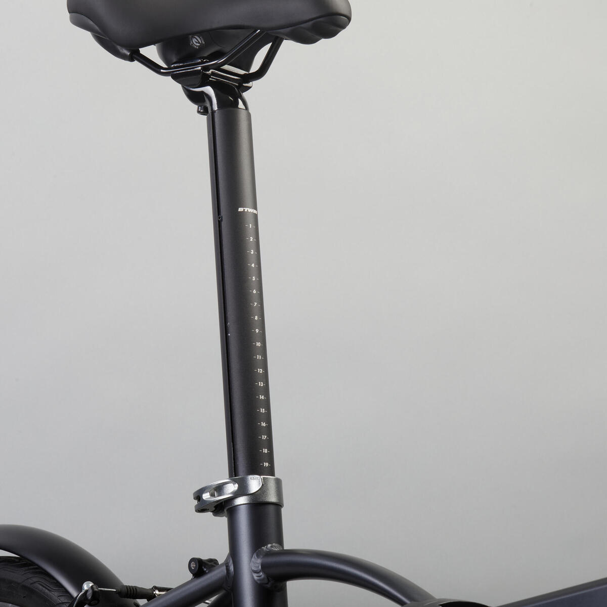 Vélo Pliant a Assistance électrique TILT 500 GRIS NOIR