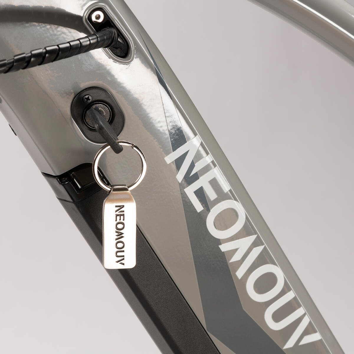 Vélo tout chemin électrique NEOMOUV RAIPON 2  Gris