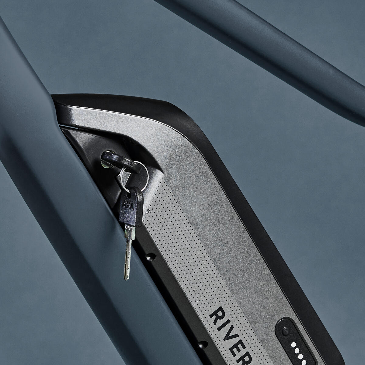 Vélo Tout Chemin électrique RIVERSIDE 540 E BLEU