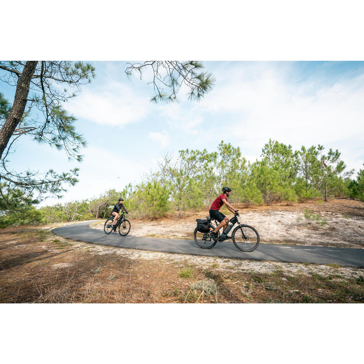 Vélo Tout Chemin électrique RIVERSIDE 540 E BLEU
