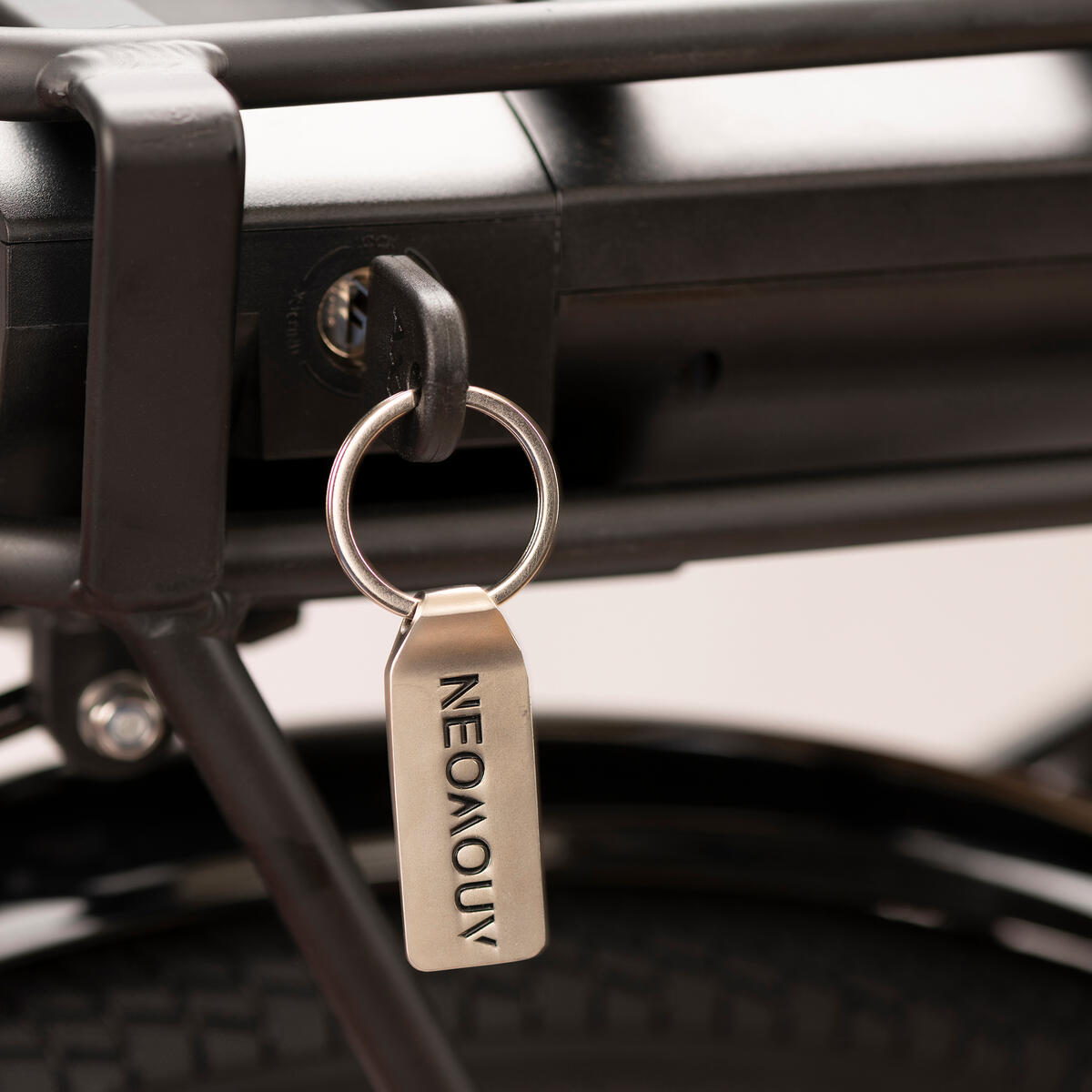 Vélo ville électrique NEOMOUV Sinapia N7 Bleu