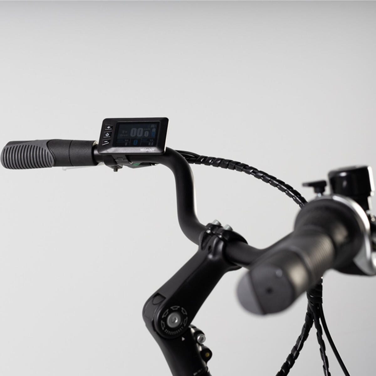 Vélo ville électrique NEOMOUV Sinapia N7 Bleu