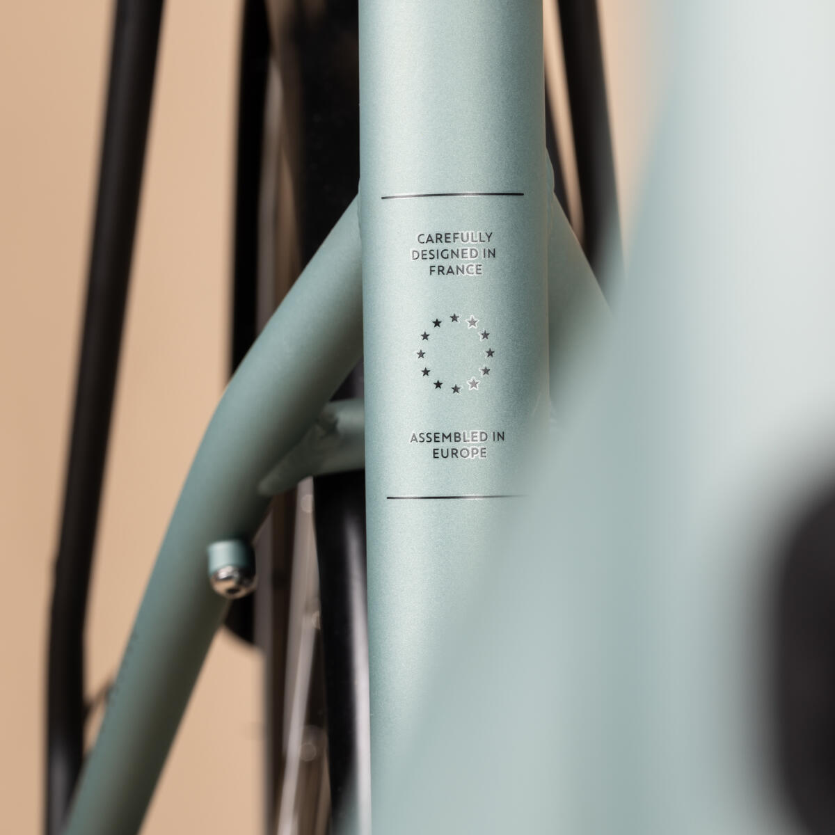 Vélo ville longue distance 500 ASSISTANCE ELECTRIQUE CADRE BAS