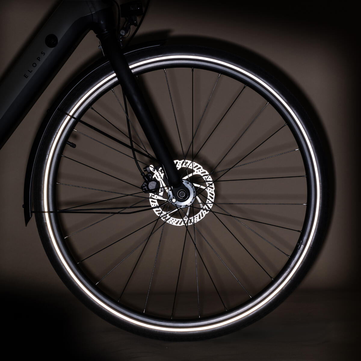 Vélo ville longue distance 500 ASSISTANCE ELECTRIQUE CADRE HAUT