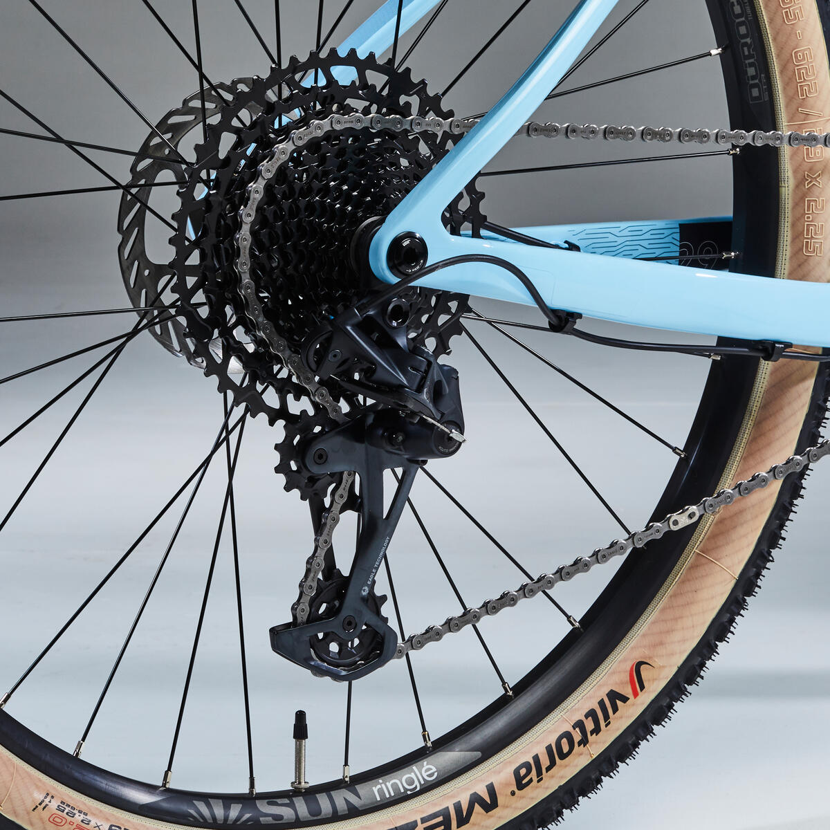 VELO VTT CROSS COUNTRY RACE 740 cadre carbone