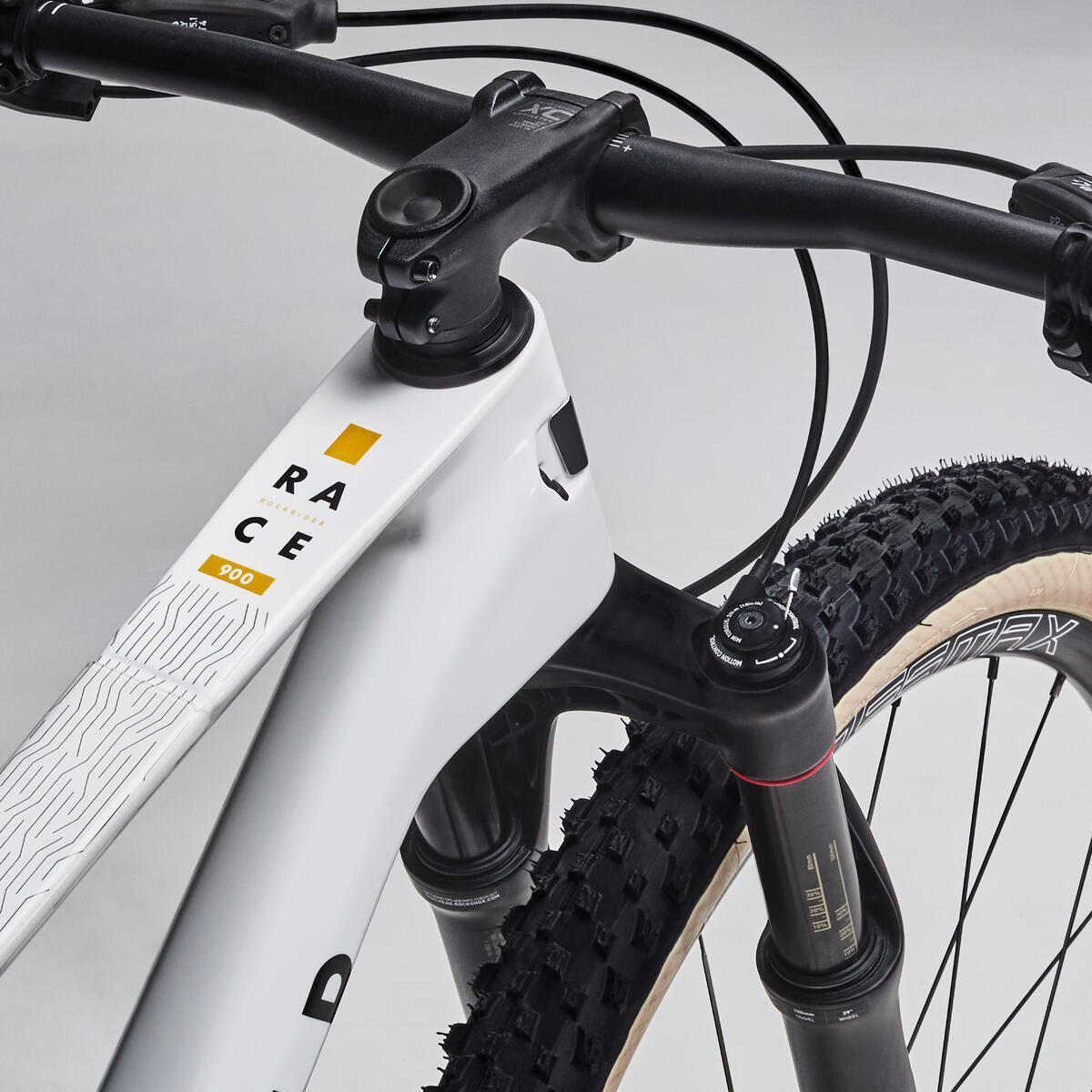 VELO VTT cross country RACE 900 GX AXS roues Mavic Crossmax