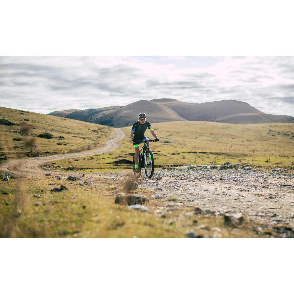 Vélo VTT semi rigide Rockrider XC 100 29'' Shimano Deore